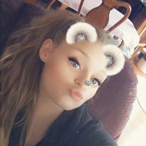 Meet your Posher, Katelyn